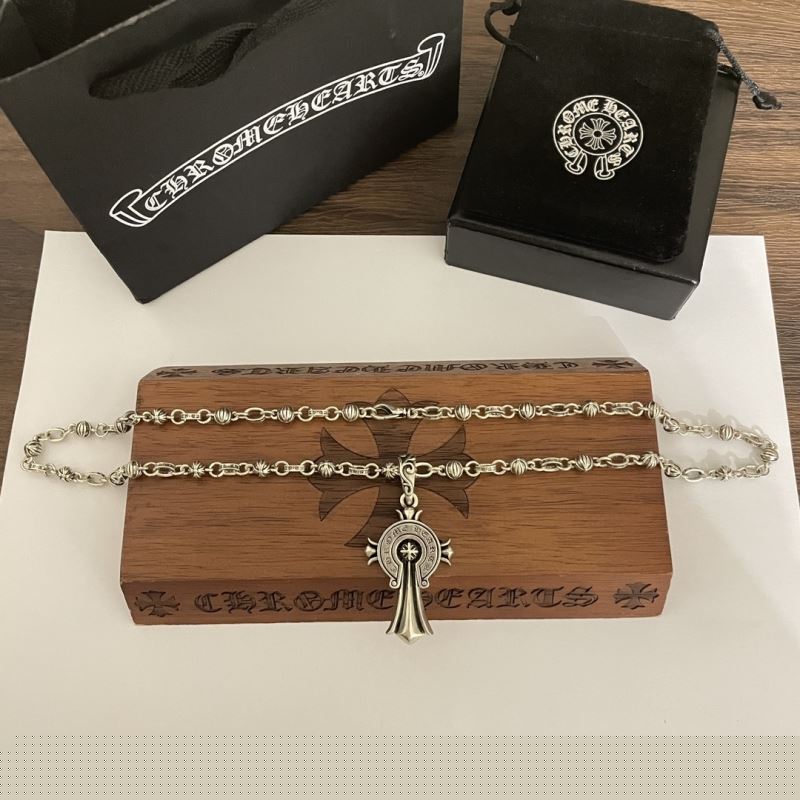 Ch**me He**ts necklaces